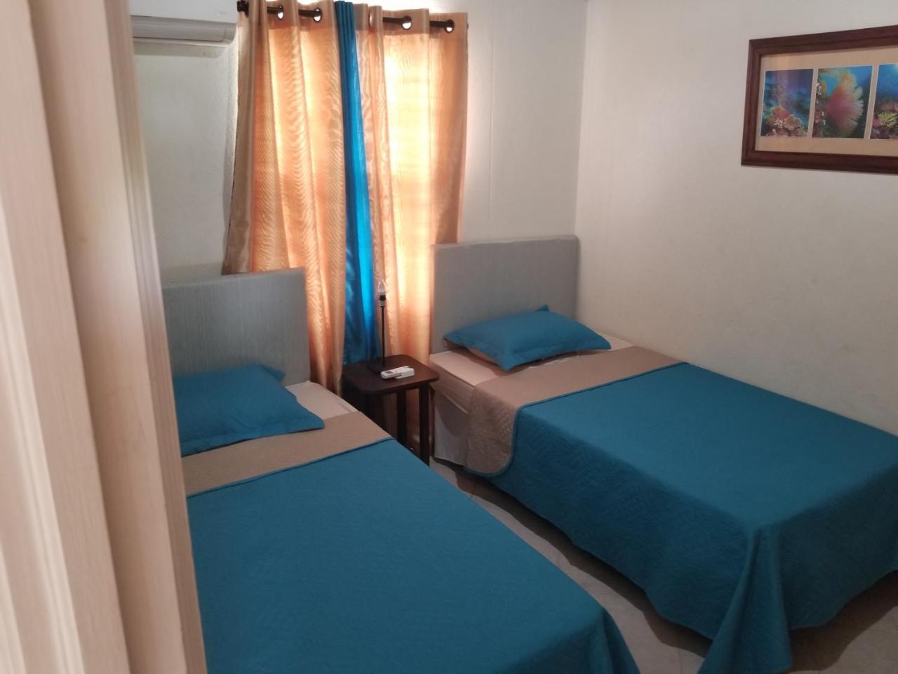 Breezy Apts Saint Philip Buitenkant foto